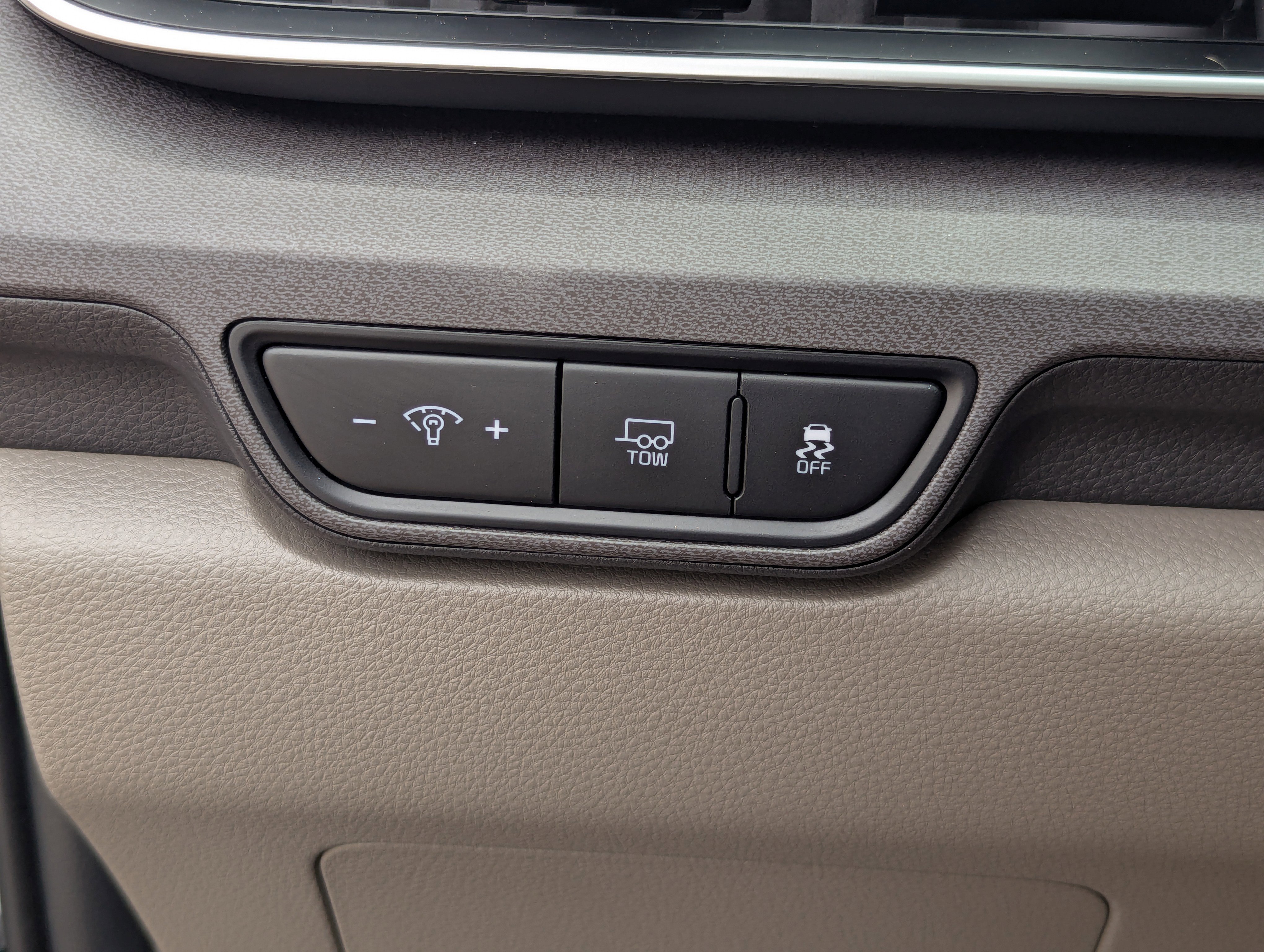 Certified 2025 Kia Carnival EX image 30