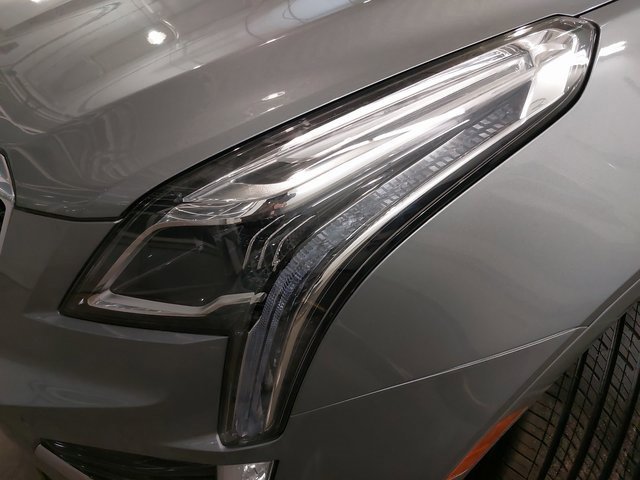 Used 2025 Cadillac XT5 Sportv w/ LPO, Floor Liner Package image 32