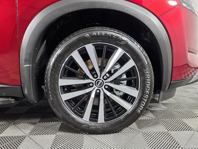 Used 2024 Nissan Pathfinder Platinum w/ Lighting Package (N93) image 12