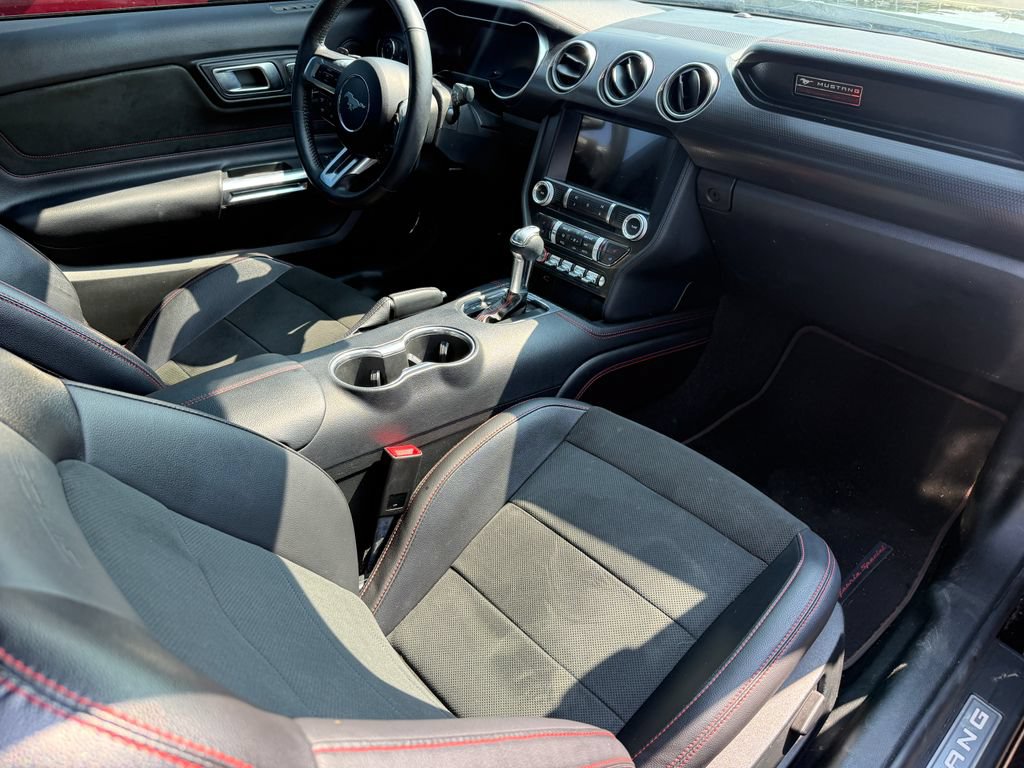 Used 2020 Ford Mustang GT Premium w/ Equipment Group 401A RWD image 4