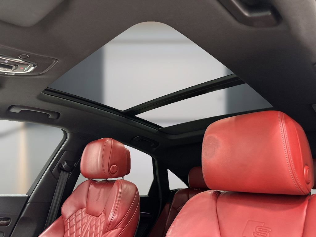 Used 2022 Audi SQ5 Prestige w/ Prestige Package image 8