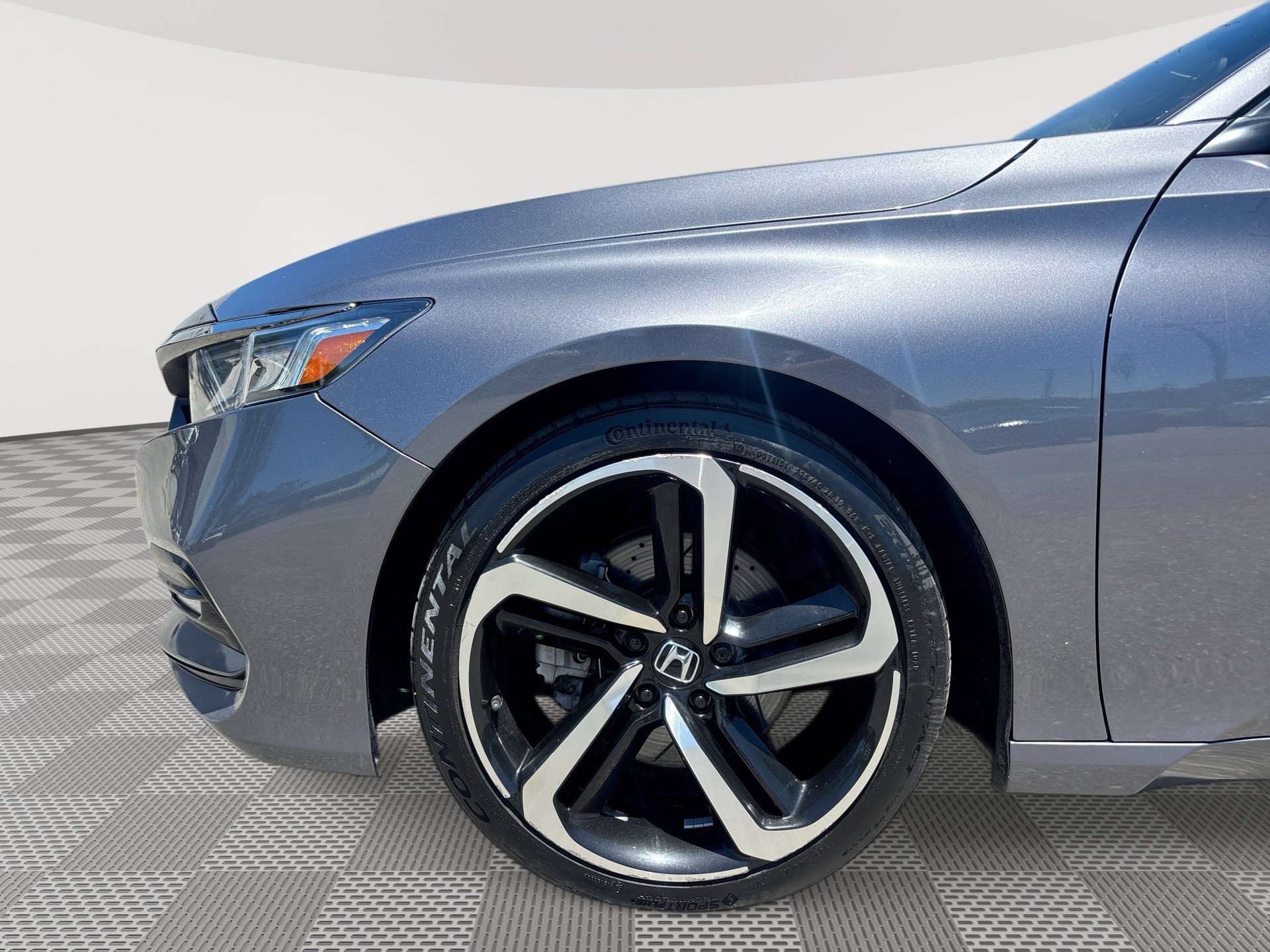Used 2019 Honda Accord Sport image 18