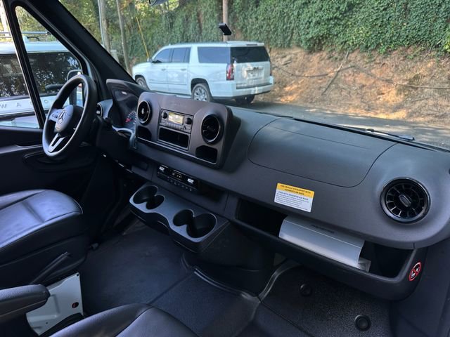 Used 2021 Mercedes-Benz Sprinter 2500 image 17