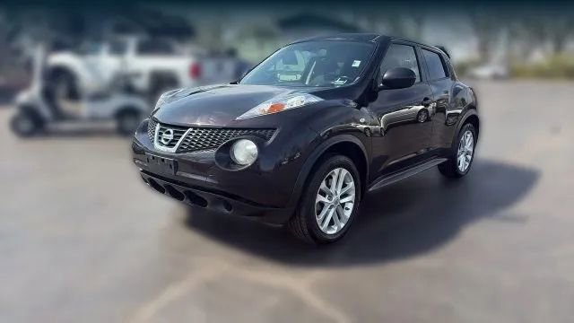 Used 2014 Nissan Juke SV w/ Navigation Package