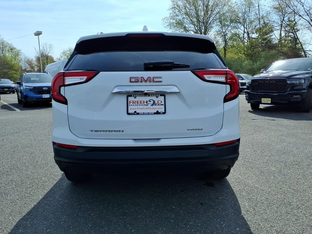 Used 2022 GMC Terrain SLE w/ Driver Convenience Package image 20