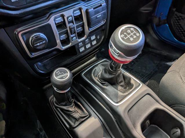 Used 2021 Jeep Gladiator Sport image 13