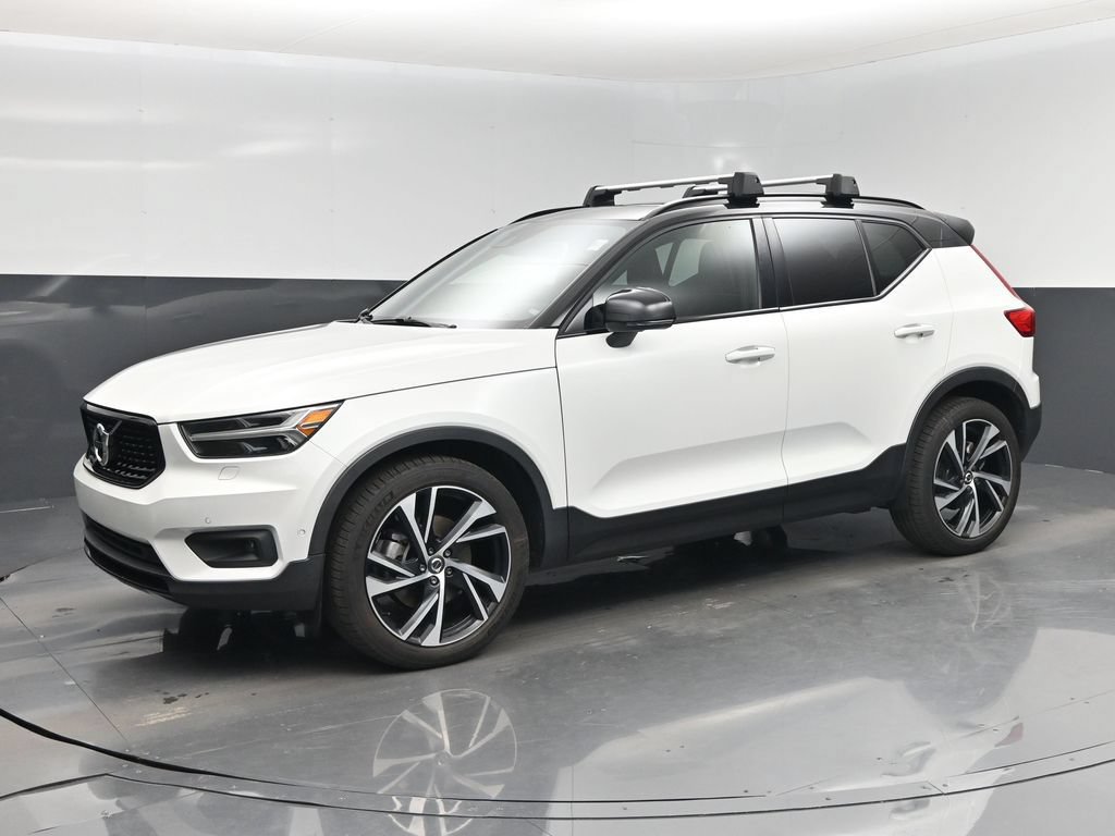 Used 2022 Volvo XC40 T5 R-Design AWD/4WD image 9