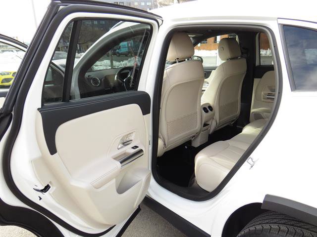 Used 2025 Mercedes-Benz GLA 250 4MATIC image 20