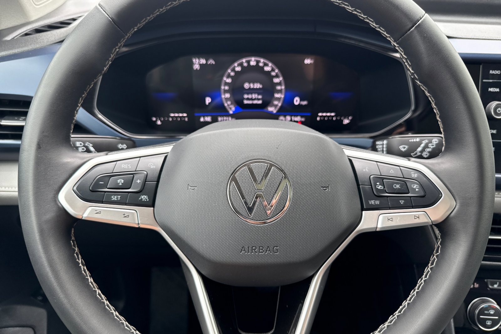 Used 2024 Volkswagen Taos SE image 23