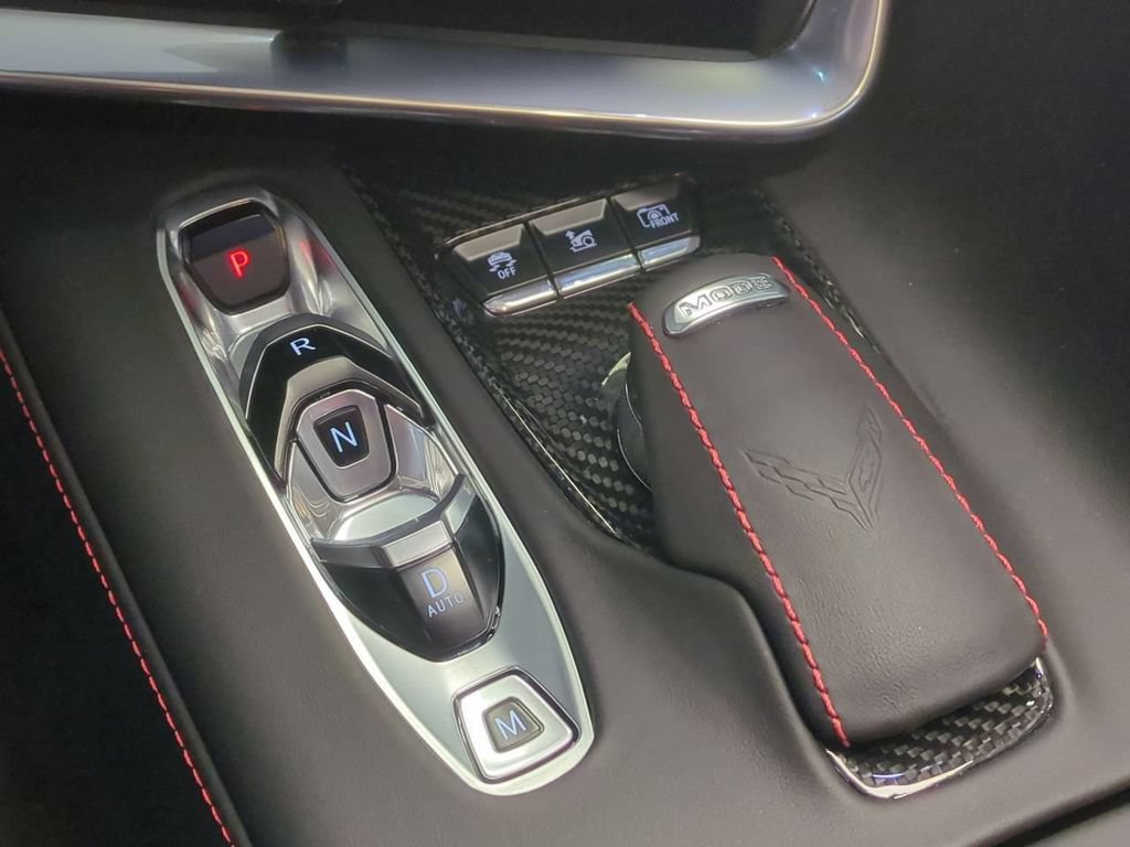 Used 2024 Chevrolet Corvette Stingray Premium Cpe w/ Z51 Performance Package RWD image 17