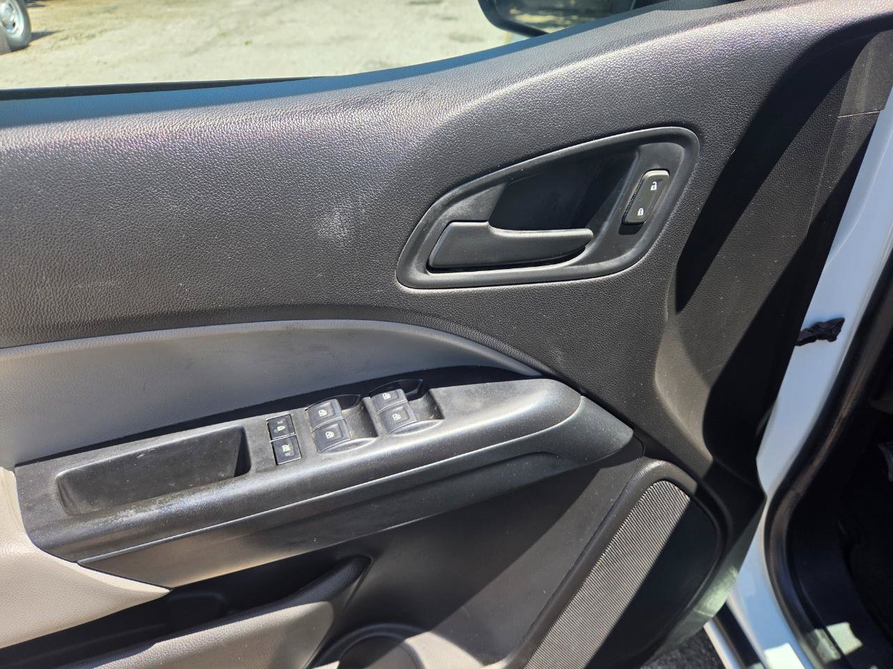 Used 2019 Chevrolet Colorado W/T w/ WT Convenience Package RWD image 11
