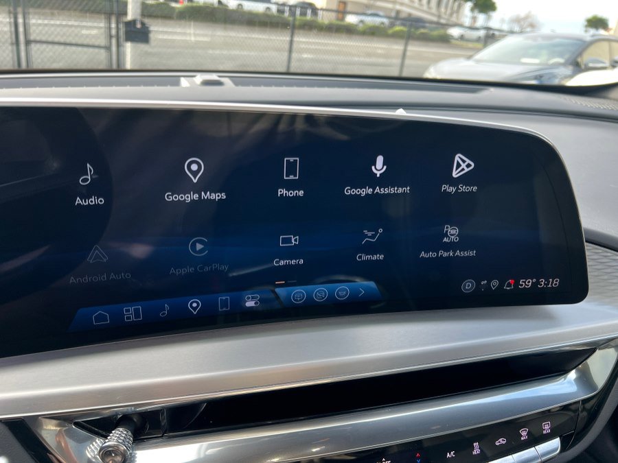 Used 2024 Cadillac Lyriq Luxury w/ LPO, Floor Liner Package image 27