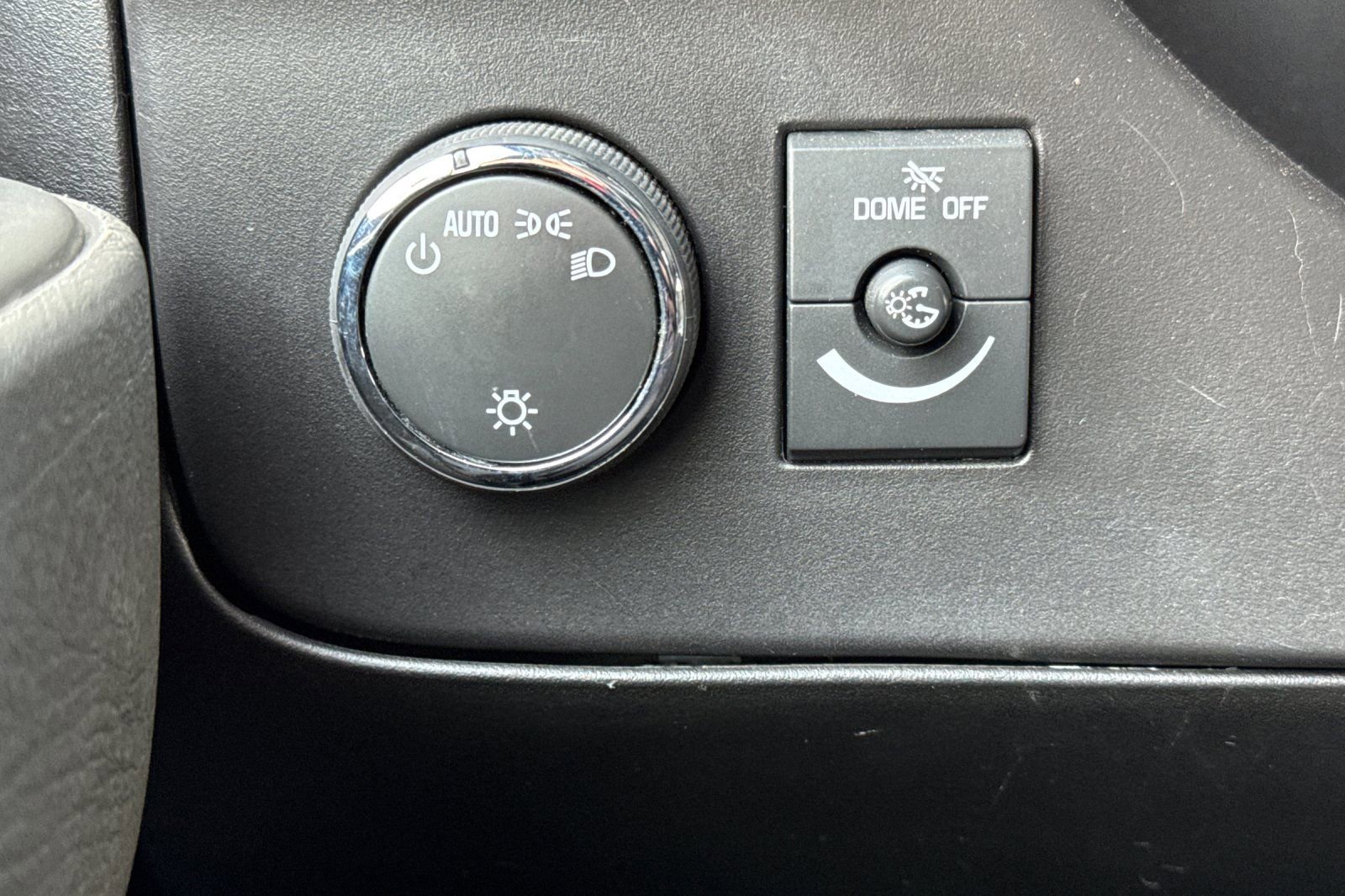 Used 2024 Chevrolet Express 2500 w/ Driver Convenience Package image 27