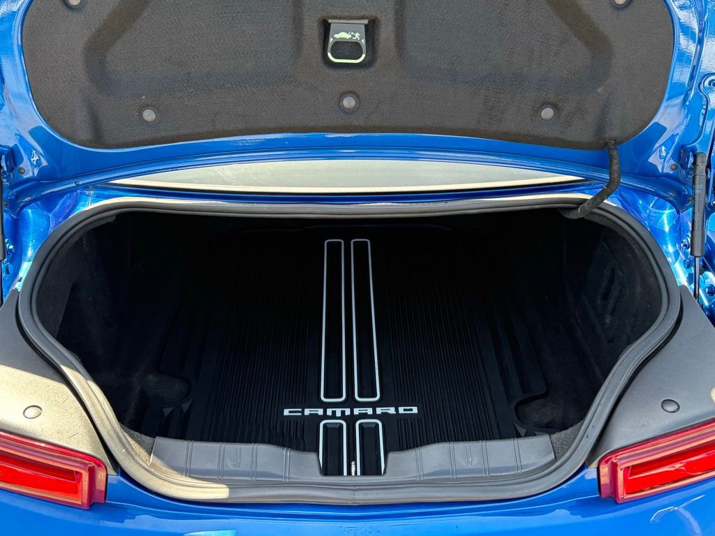 Used 2018 Chevrolet Camaro LT w/ RS Package RWD image 11