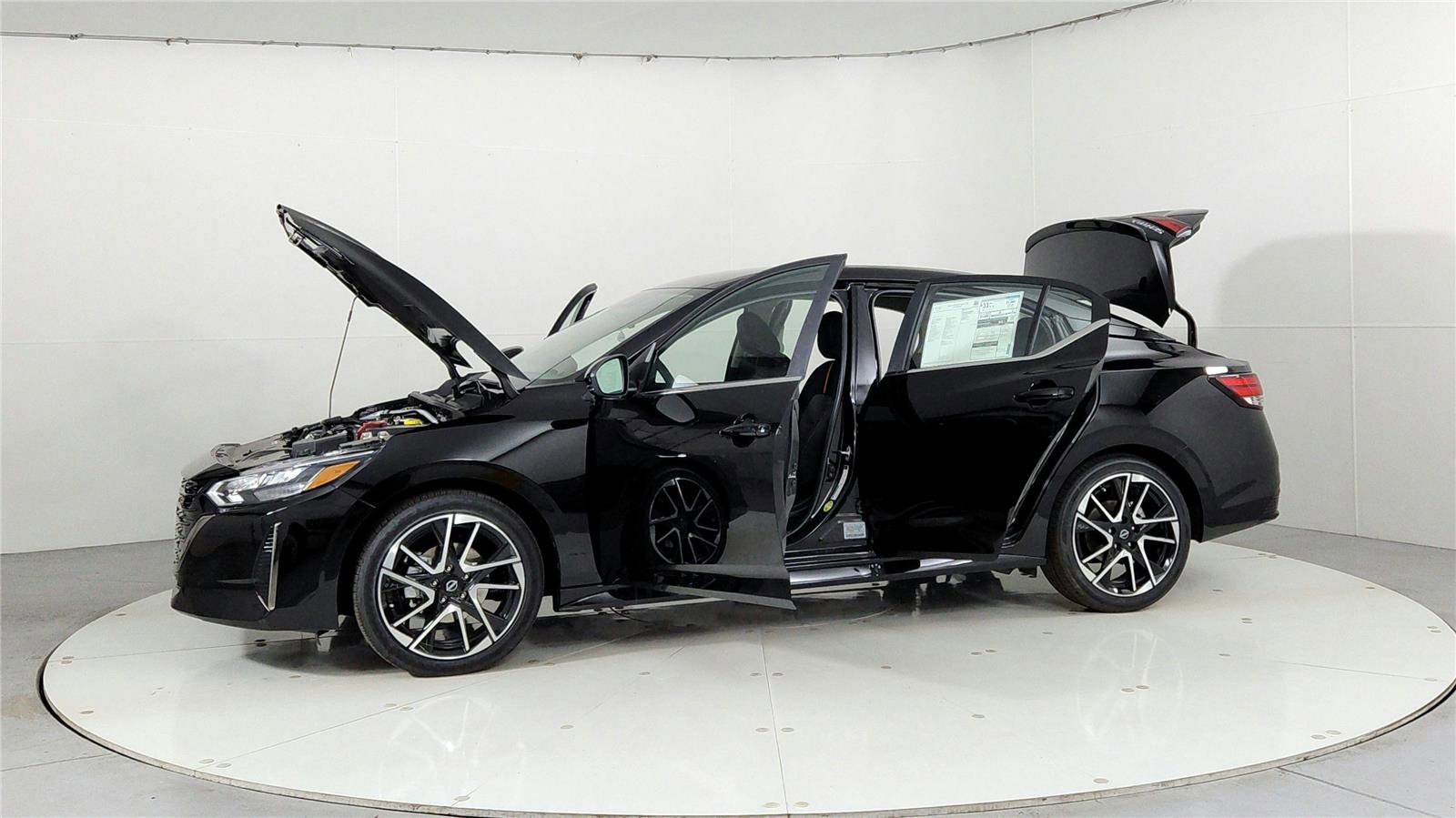 Used 2024 Nissan Sentra SR w/ Trunk Package FWD image 28