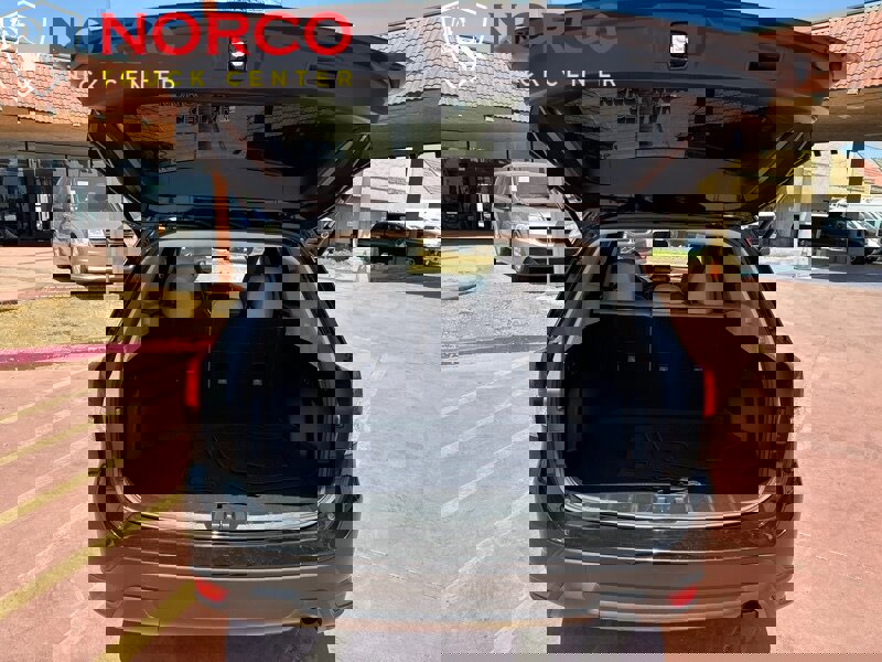 Used 2021 Subaru Forester image 9