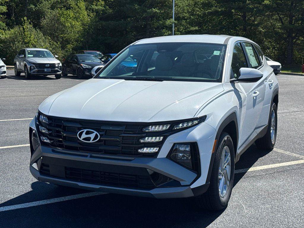 New 2026 Hyundai Tucson SE AWD/4WD image 1