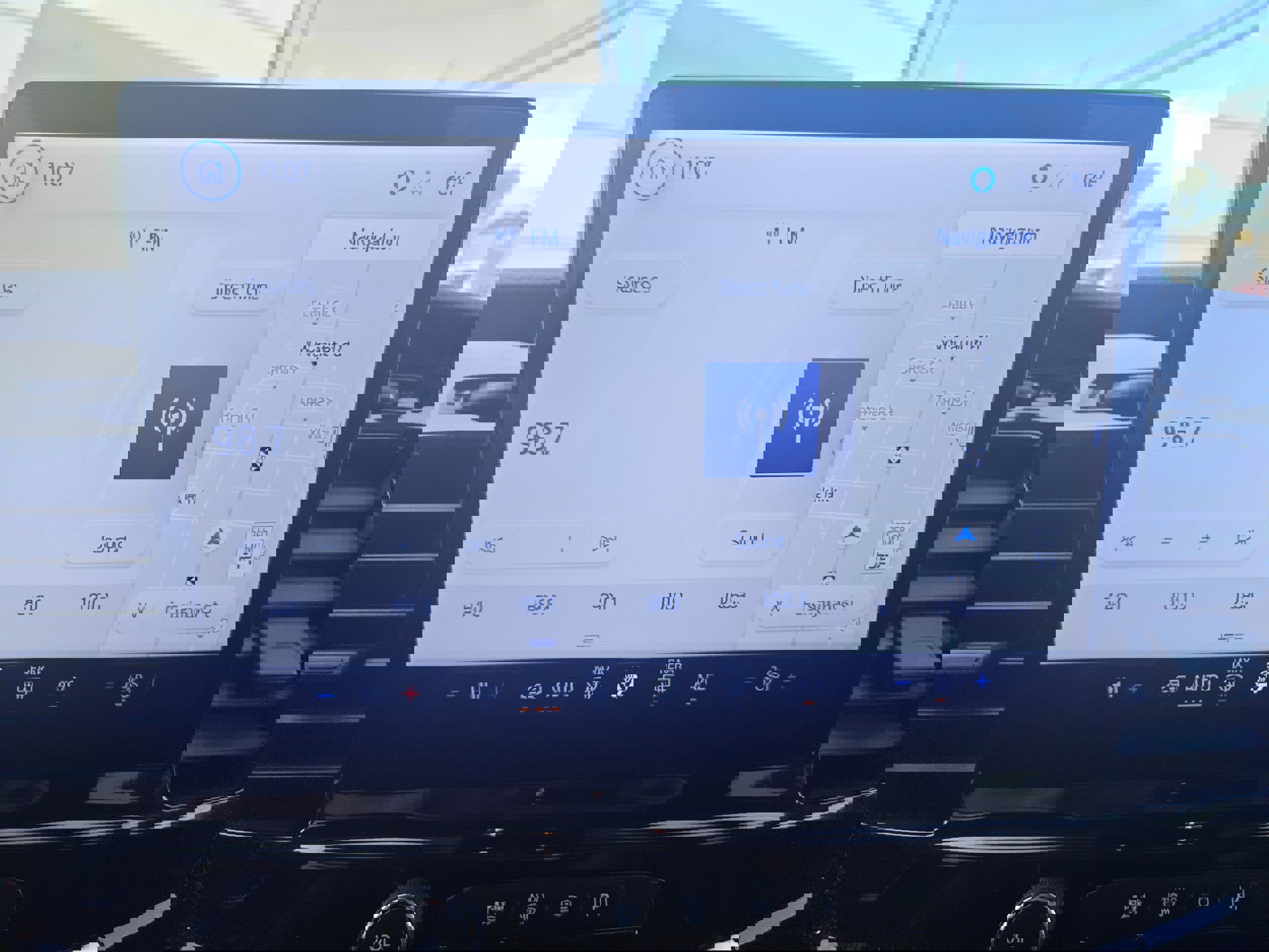 Used 2024 Ford Transit 350 XLT image 18