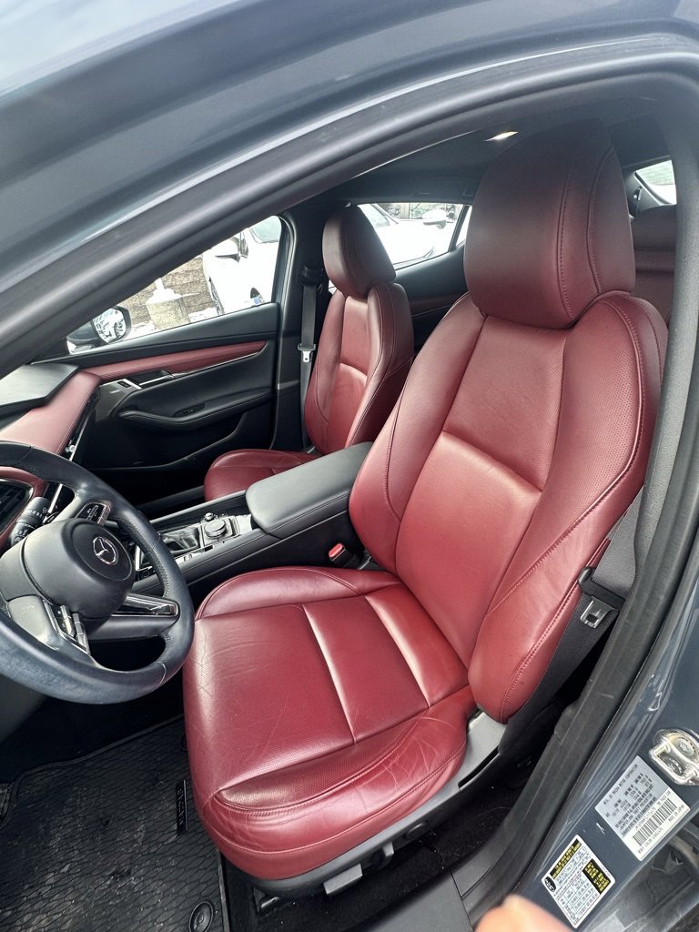 Used 2020 MAZDA MAZDA3 Premium image 5