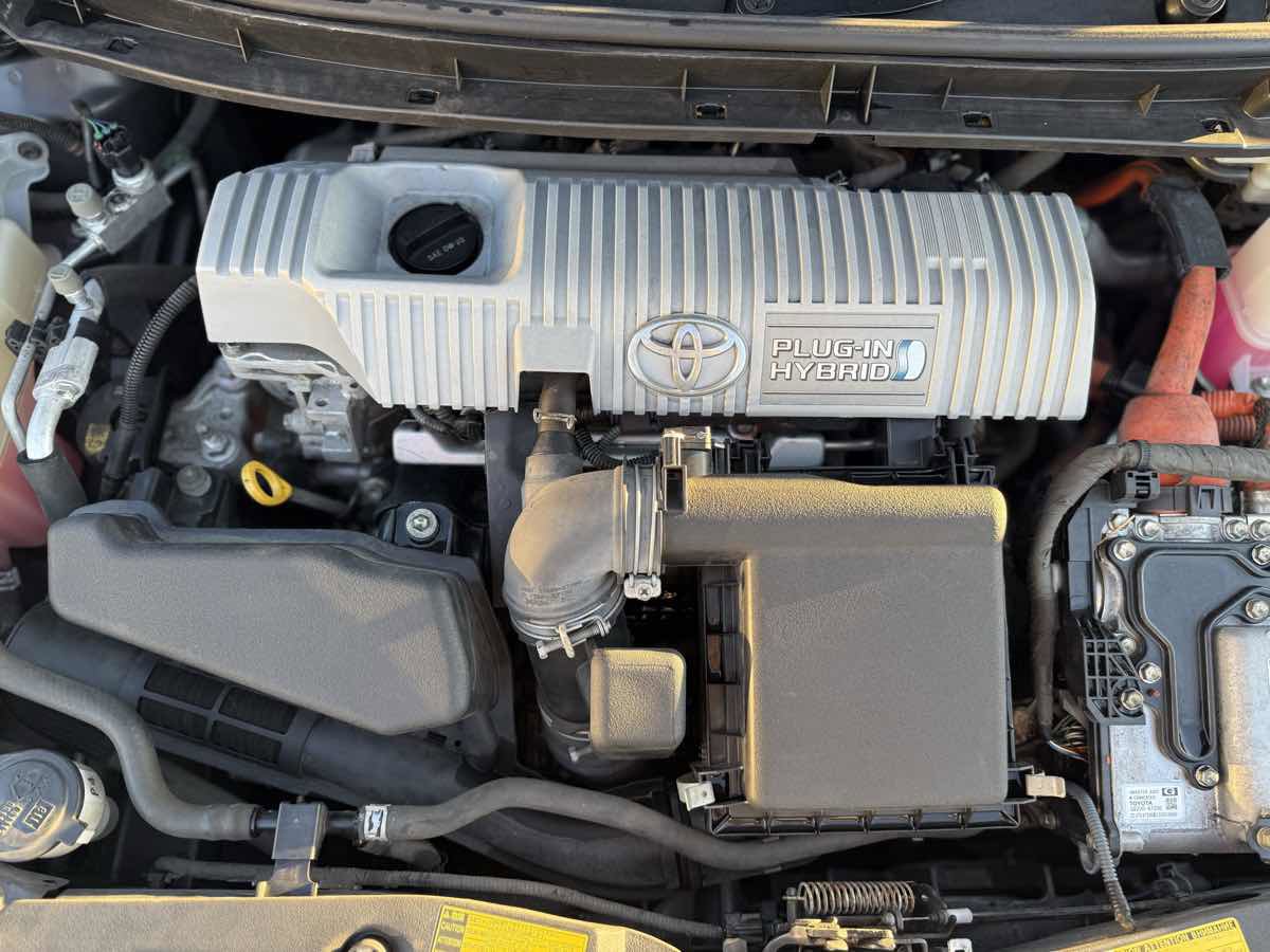 Used 2012 Toyota Prius Prime Advanced image 30