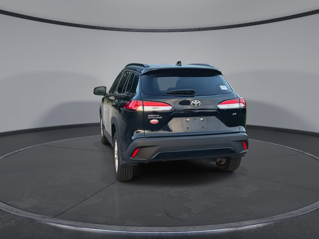 Used 2024 Toyota Corolla Cross LE FWD image 7