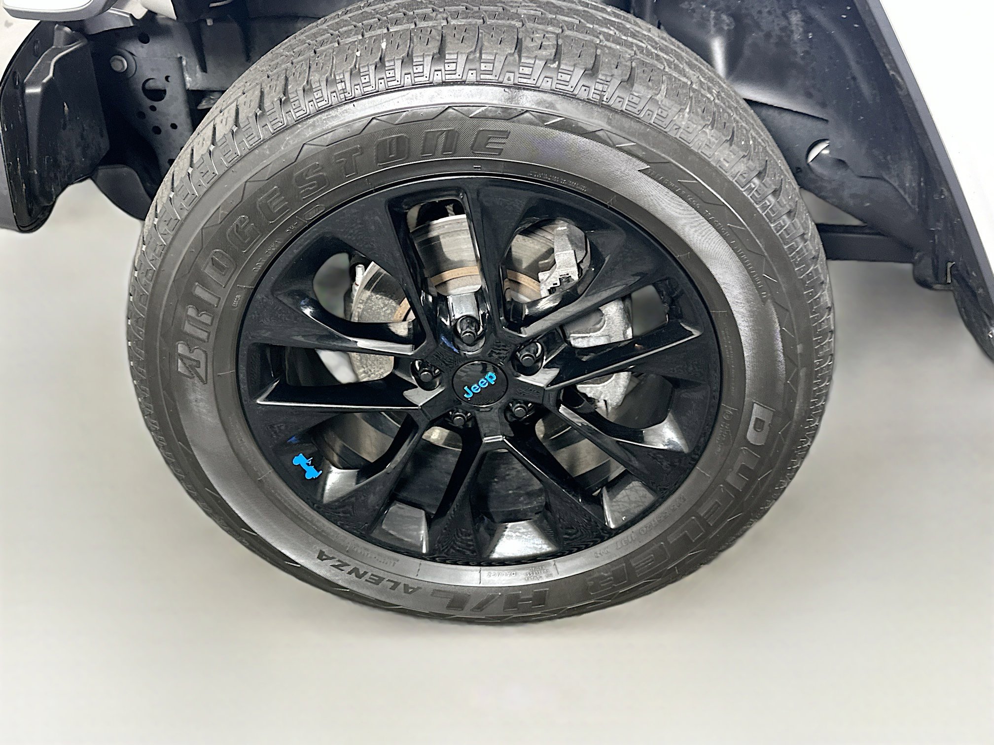 Used 2023 Jeep Wrangler Sahara w/ Cold Weather Group image 11