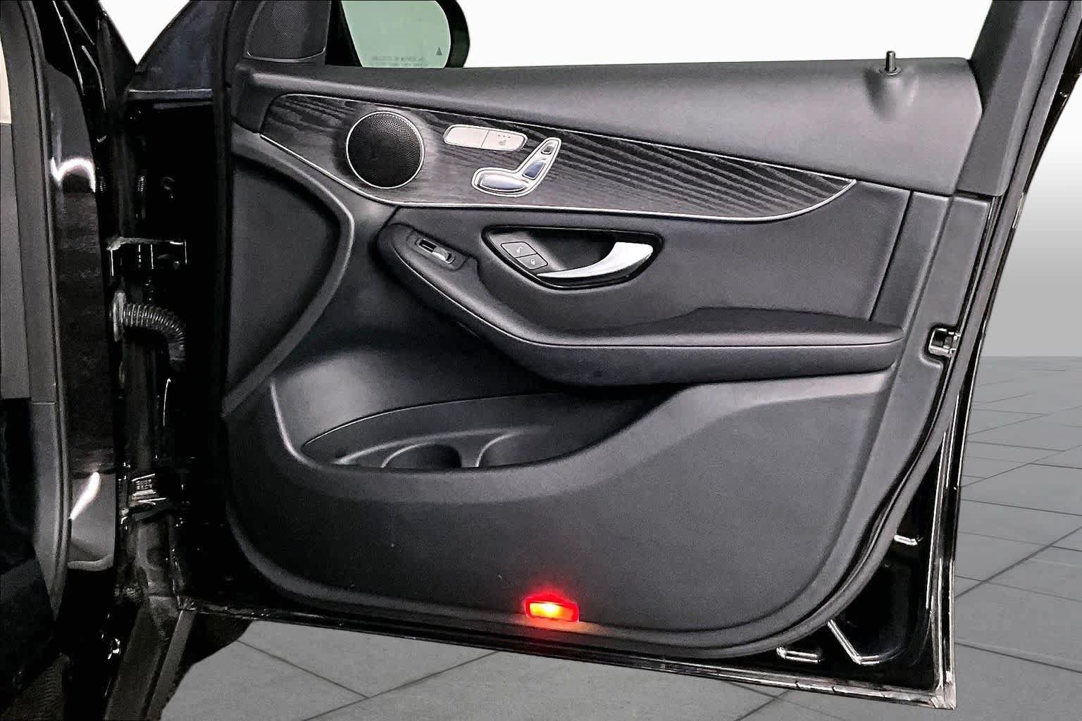 Certified 2018 Mercedes-Benz GLC 300 4MATIC image 20