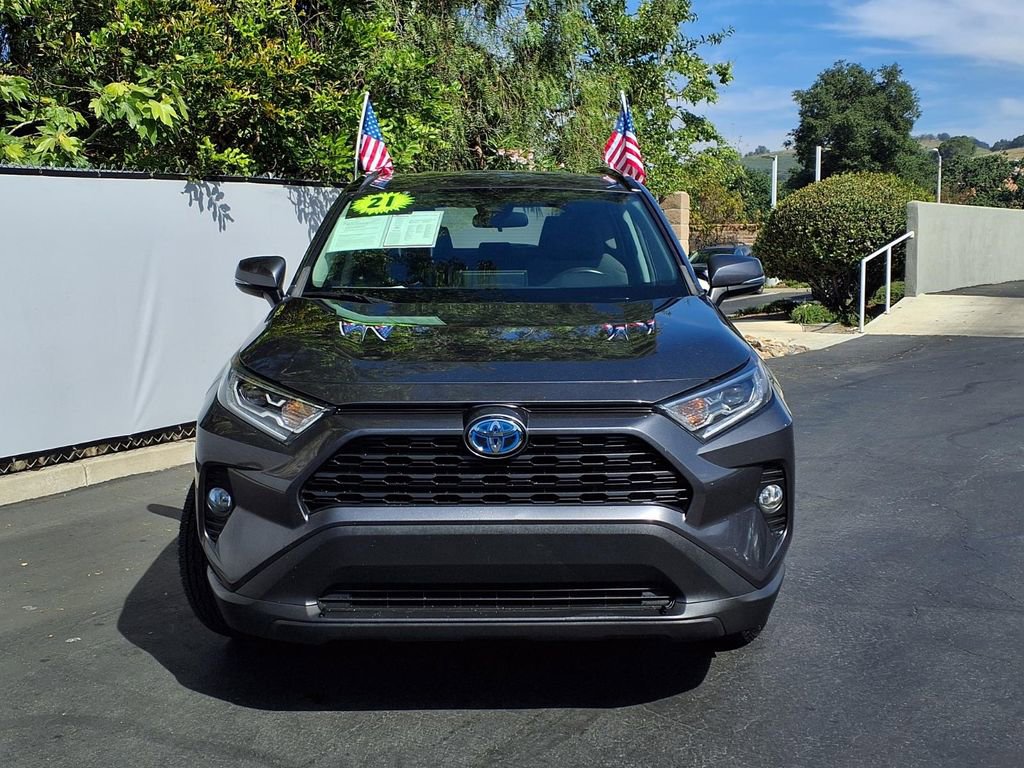 Certified 2021 Toyota RAV4 XLE w/ Convenience Package image 2