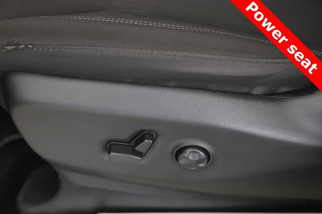 Used 2024 Chrysler Voyager LX image 18
