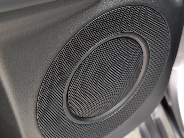 Used 2015 Lexus ES 300h w/ Navigation System Package FWD image 16