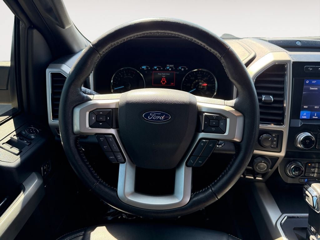Used 2020 Ford F150 Lariat w/ Equipment Group 502A Luxury AWD/4WD image 13