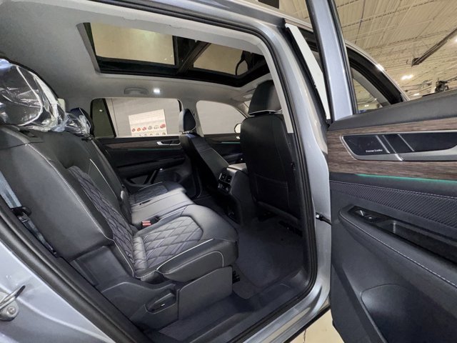 New 2026 Volkswagen Atlas SEL Premium R-Line image 12