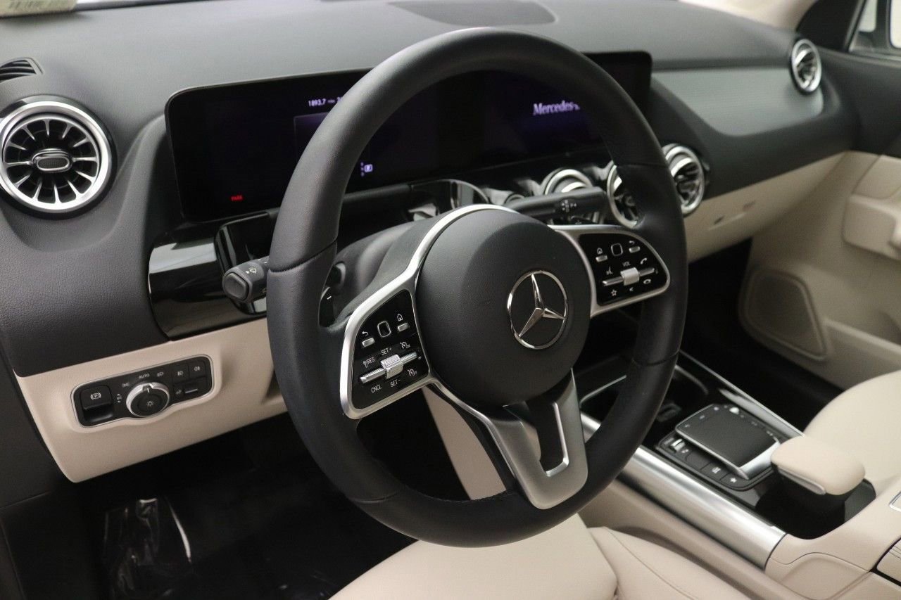 Certified 2023 Mercedes-Benz GLA 250 image 17