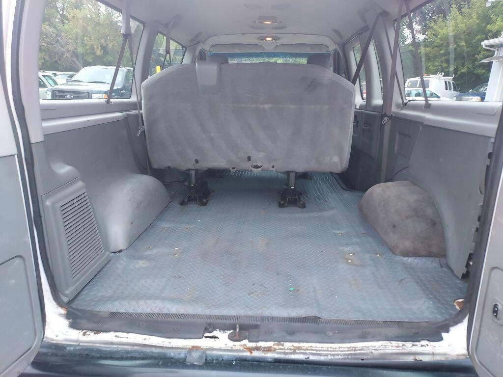 Used 2014 Ford E-150 and Econoline 150 Wagon image 7