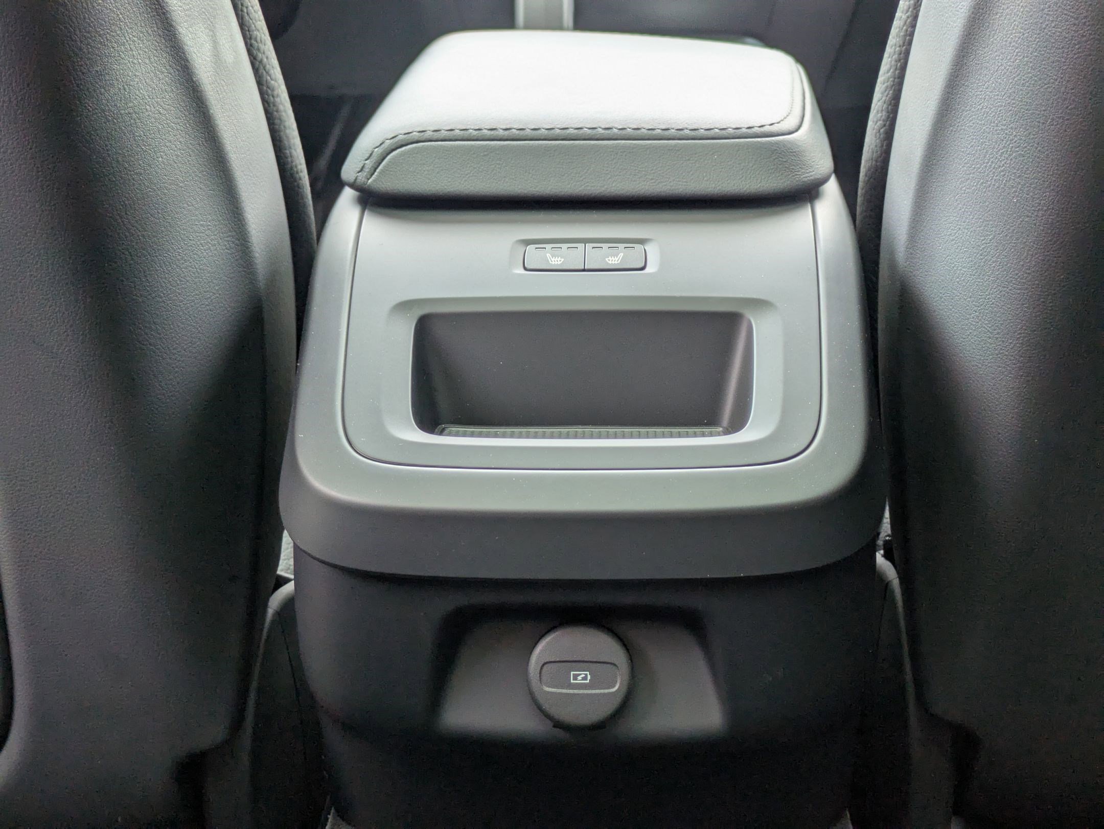 Used 2025 Volvo V60 B5 Cross Country Plus AWD/4WD image 23