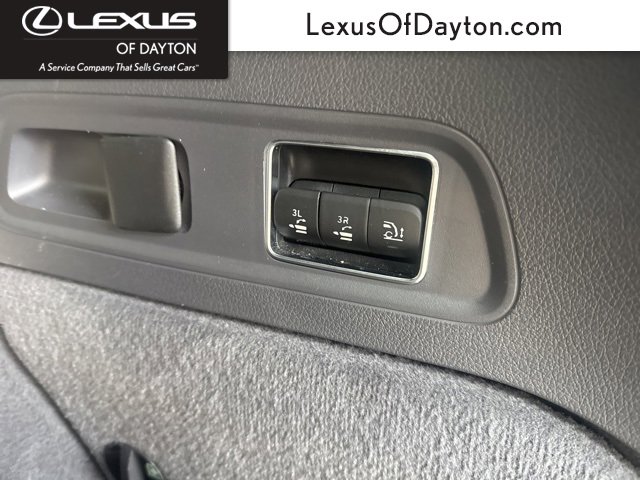 Used 2020 Mercedes-Benz GLS 450 4MATIC image 37