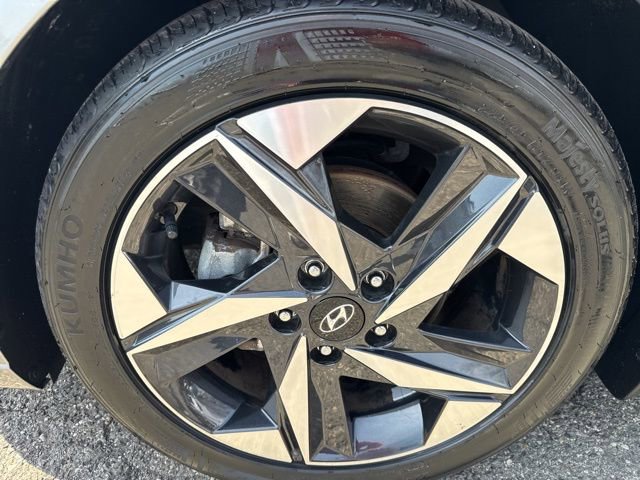 Certified 2023 Hyundai Elantra SEL w/ Convenience Package image 7