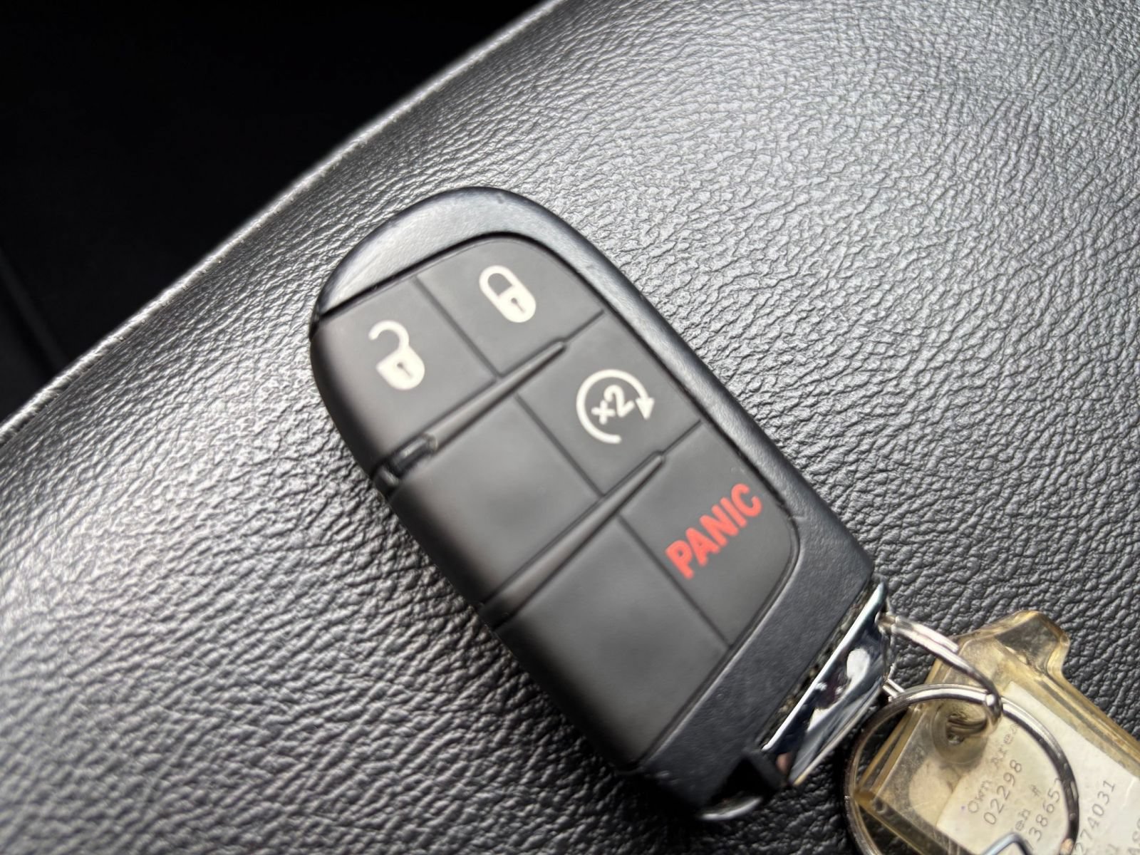 Used 2025 Jeep Compass Limited AWD/4WD image 25