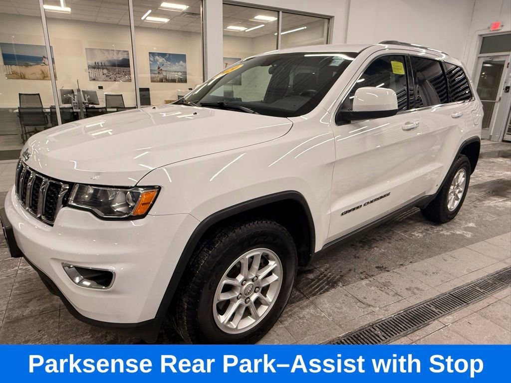 Used 2020 Jeep Grand Cherokee Laredo image 4