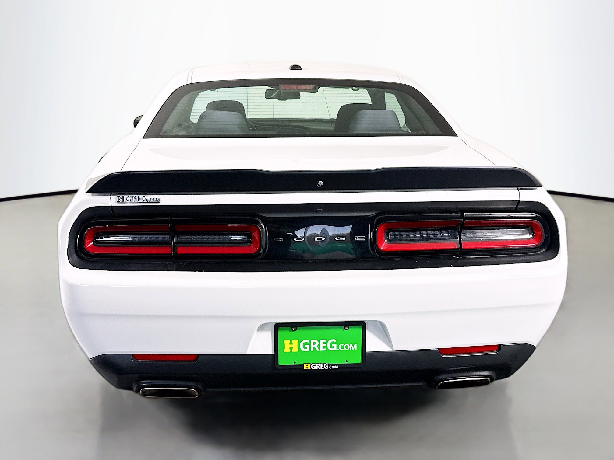 Used 2019 Dodge Challenger SXT w/ Blacktop Package image 8