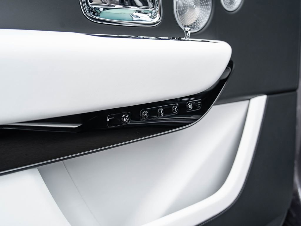 New 2026 Rolls-Royce Cullinan image 10