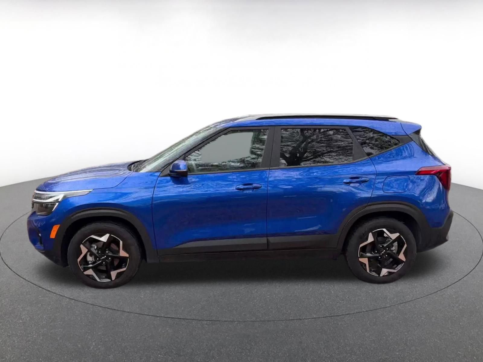 Used 2025 Kia Seltos S image 9