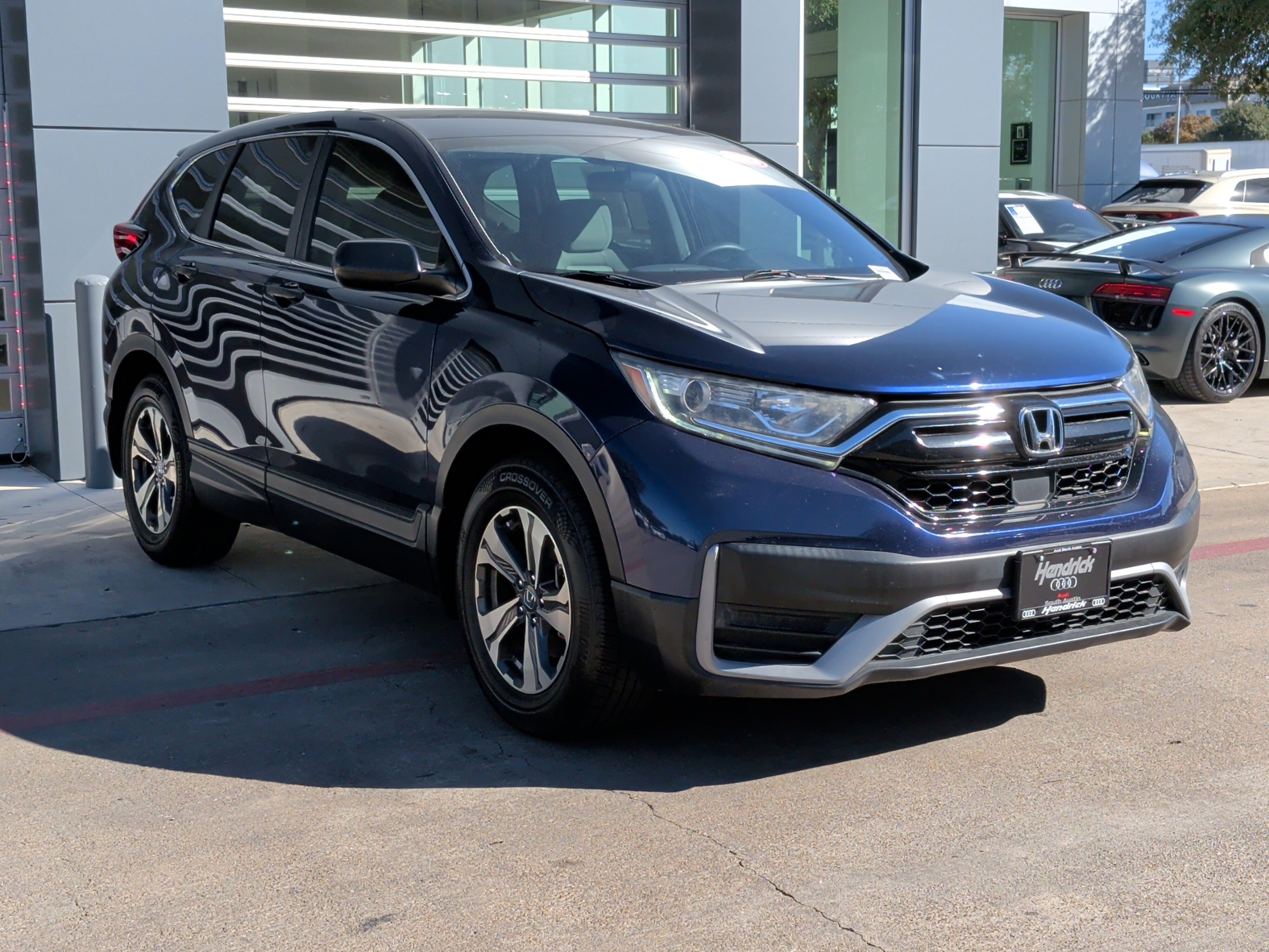 Used 2020 Honda CR-V LX image 2