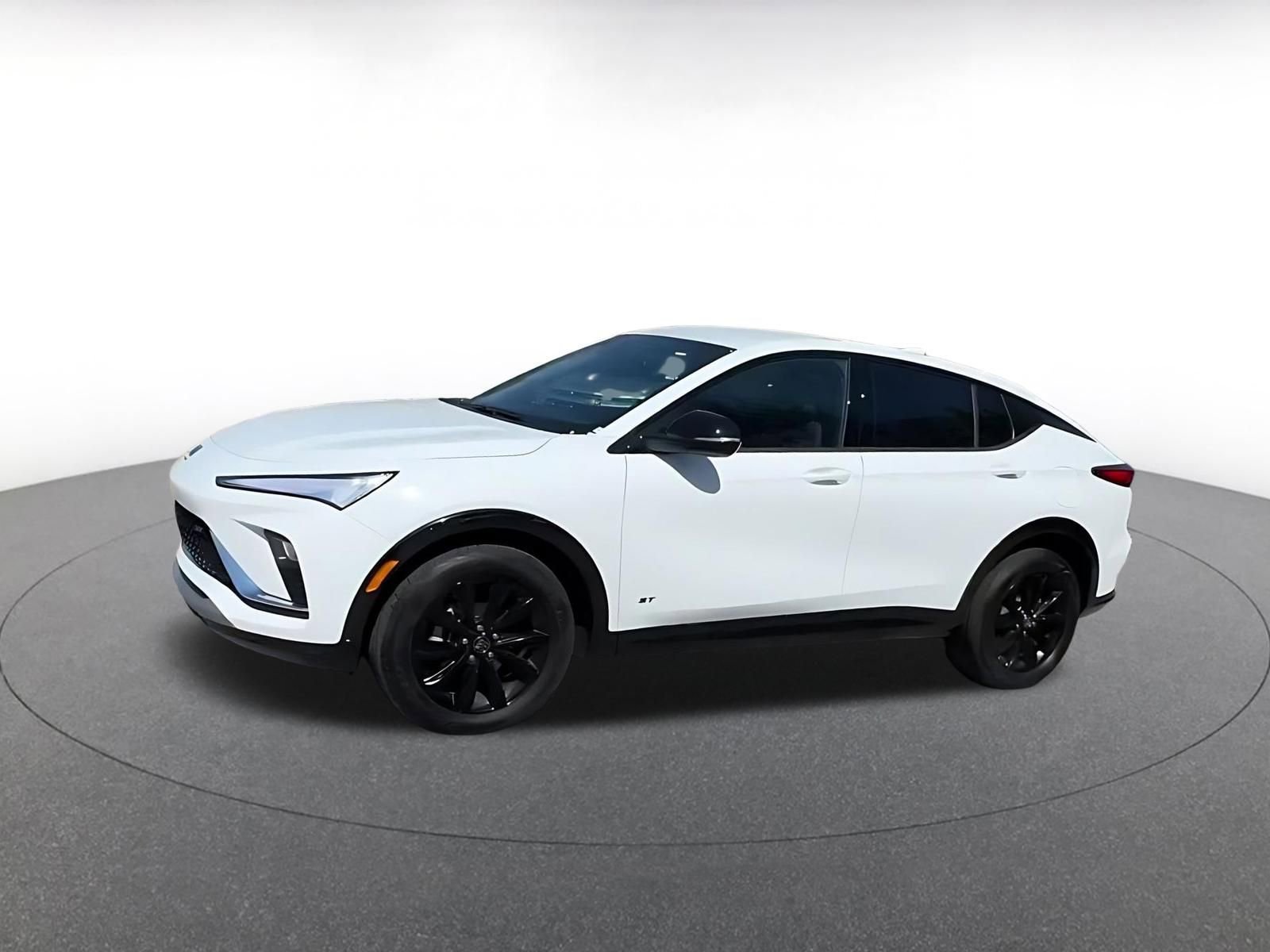 Used 2025 Buick Envista Sport Touring image 8