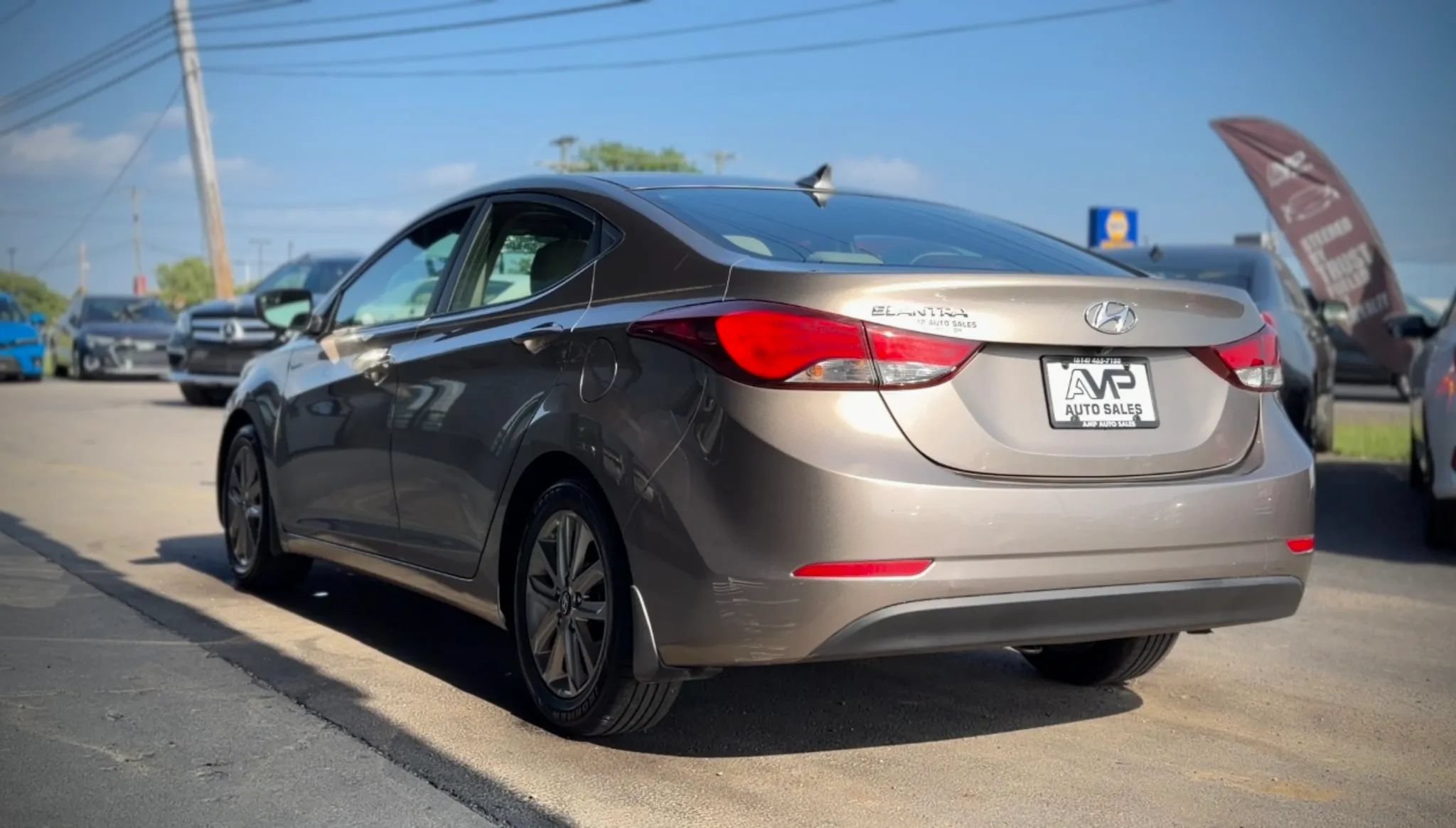 Used 2014 Hyundai Elantra SE w/ Option Group 02 FWD image 4