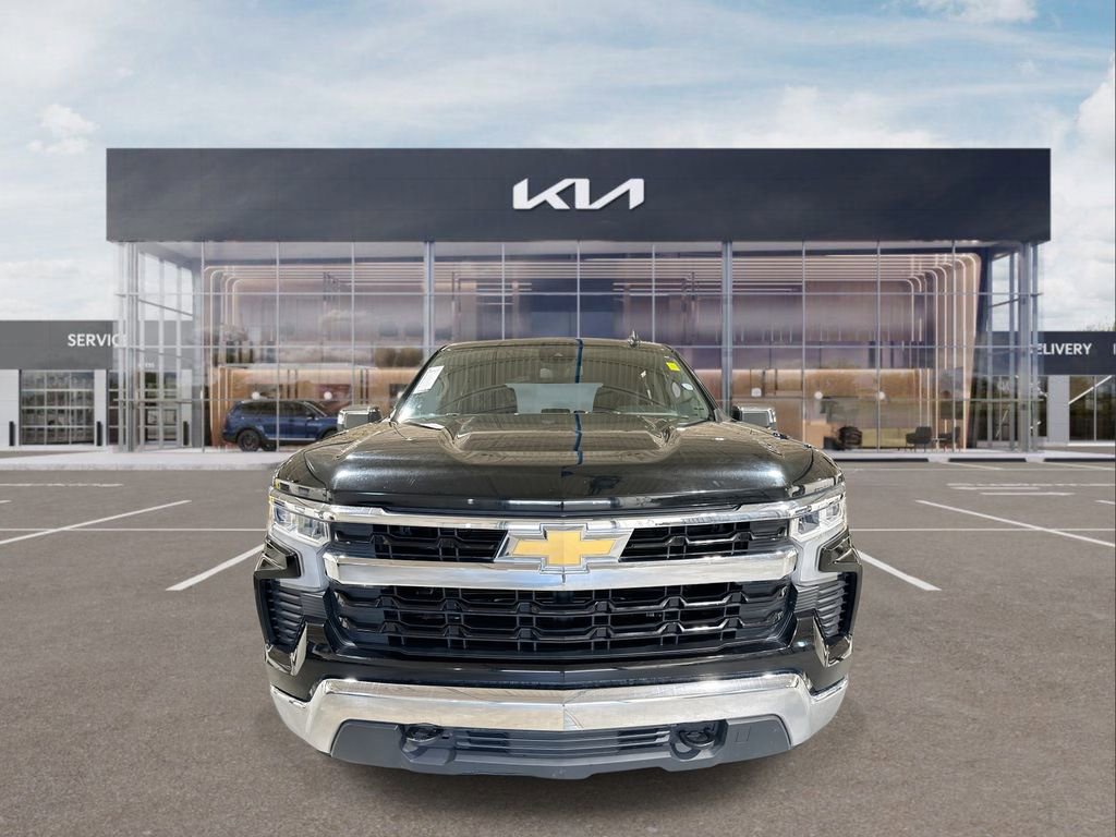 Used 2023 Chevrolet Silverado 1500 LT w/ Protection Package image 3