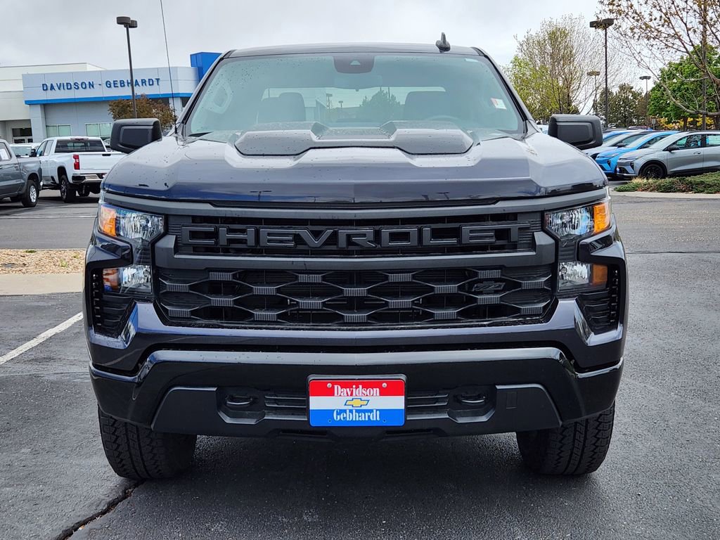 Used 2024 Chevrolet Silverado 1500 Custom Trail Boss w/ Turbomax Blackout Package AWD/4WD image 5