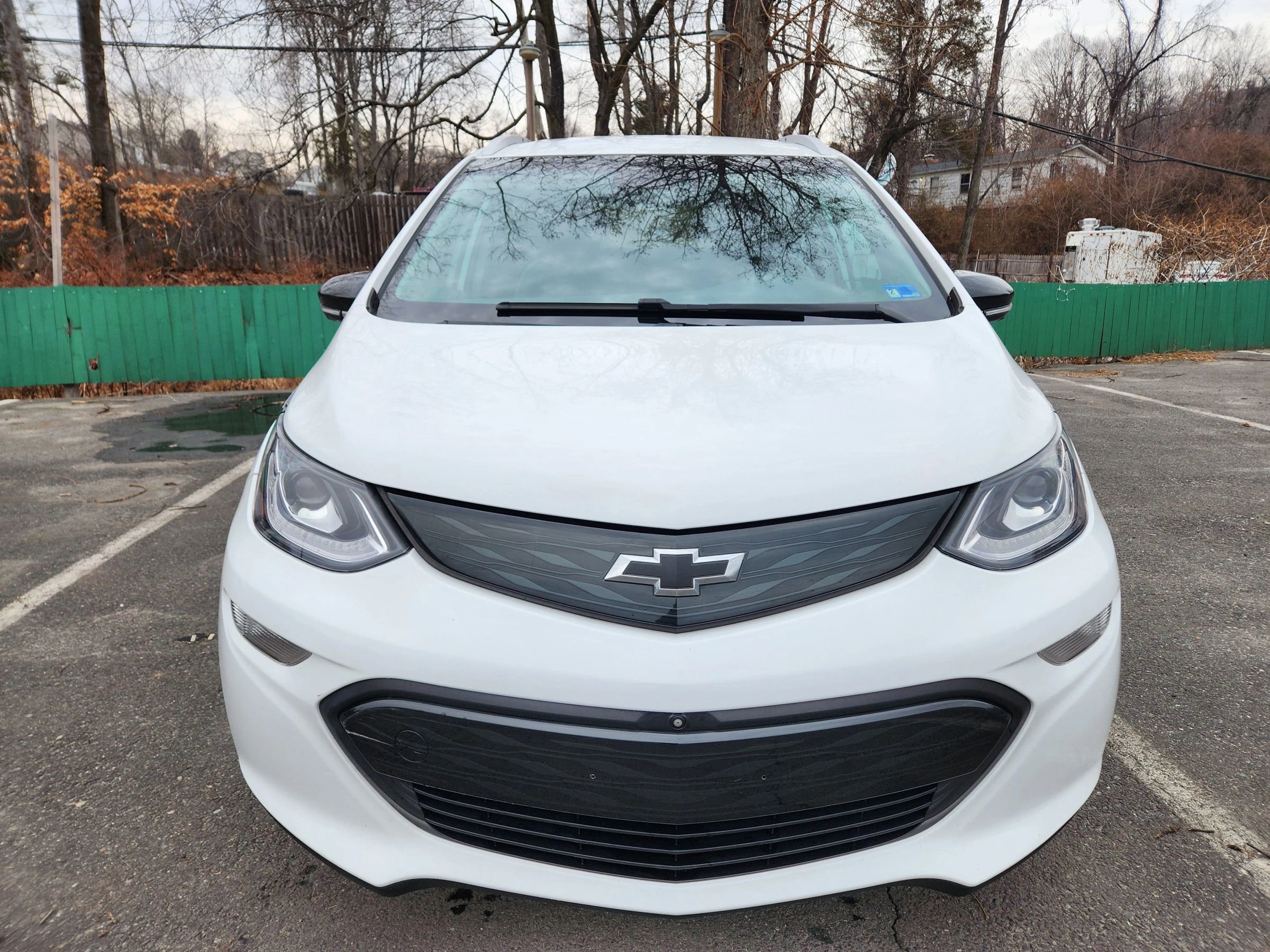 Used 2019 Chevrolet Bolt Premier w/ Infotainment Package image 2