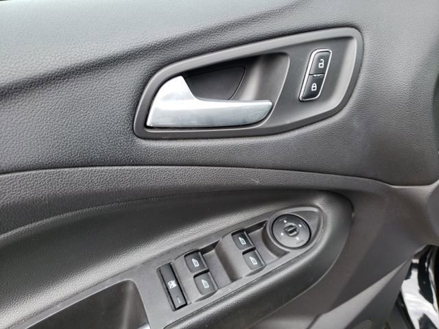 Used 2013 Ford Escape SE image 17