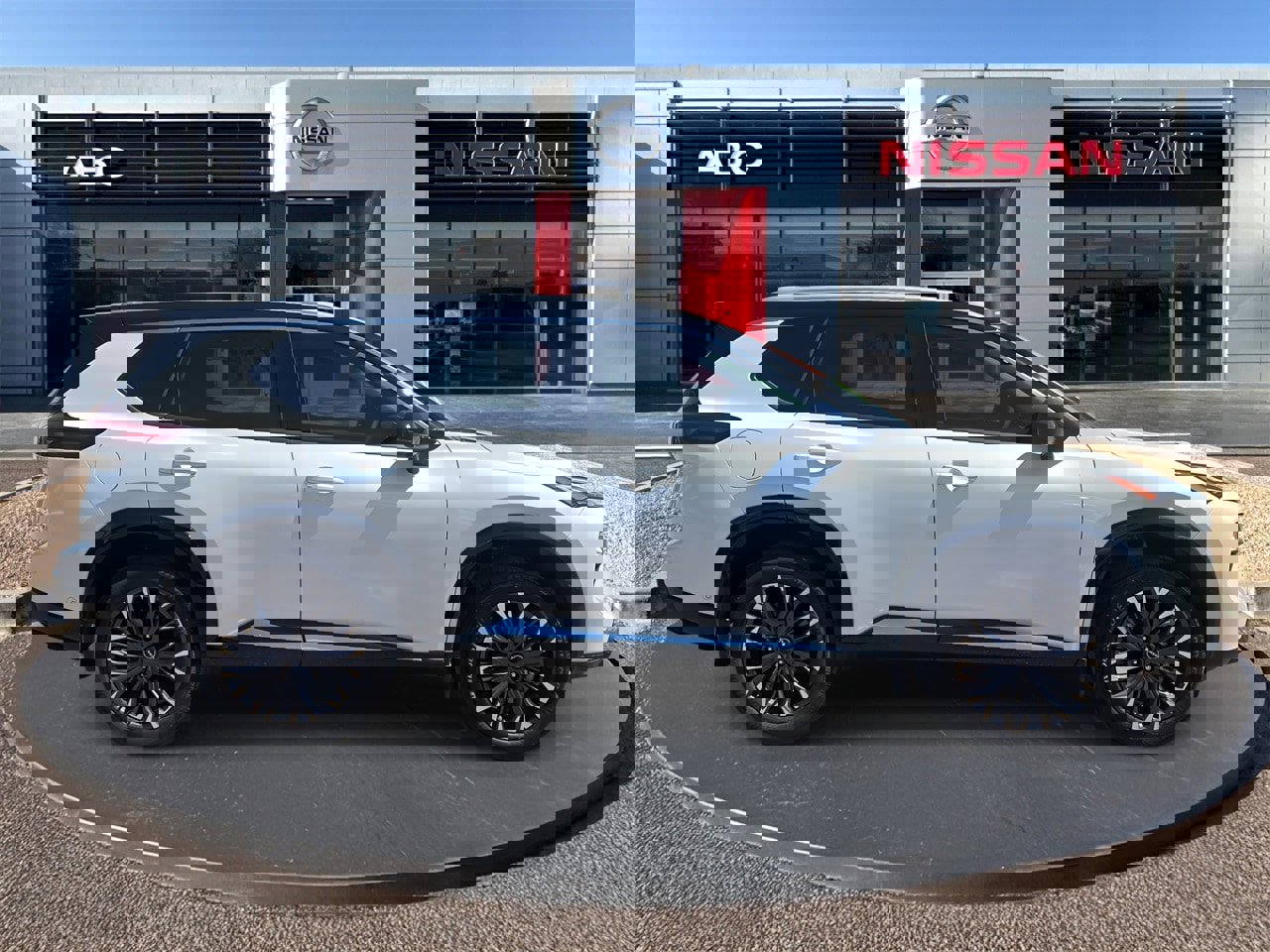 New 2025 Nissan Rogue Platinum w/ Tech Package image 4